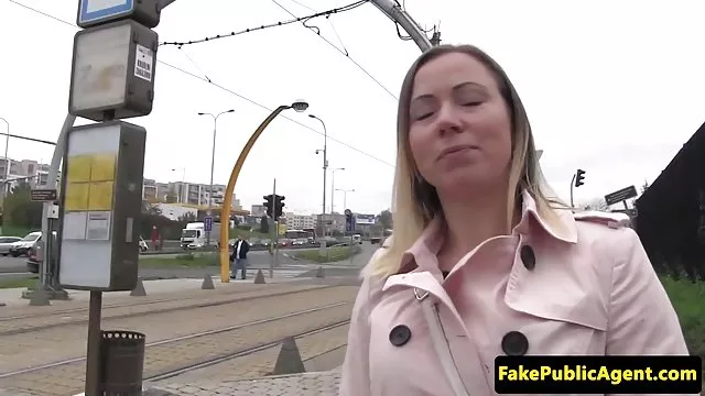XXX hiçbir kayıt Busty Japon masöz siyah bir müşteri mobil sex indir 3gp alır