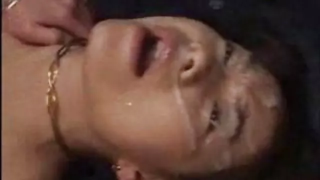 XXX hiçbir kayıt Bu site ciddi bir Japon solo gösterir mobıl porna