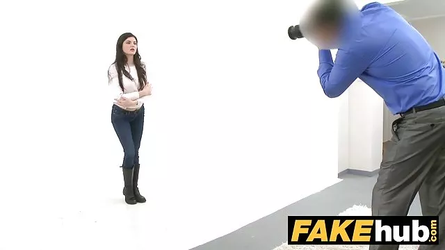 XXX hiçbir kayıt İngiliz MİLF Raven onu pornu indir mobil kedi çalışır