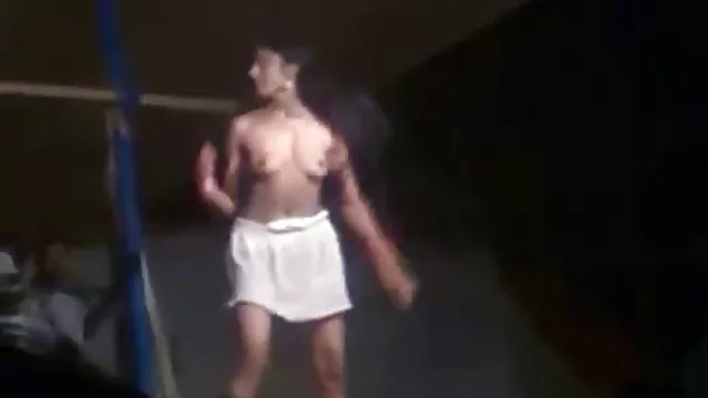XXX hiçbir kayıt Grup el-ücretsiz Deep bedava porna sikis Throat cum özel döşeme